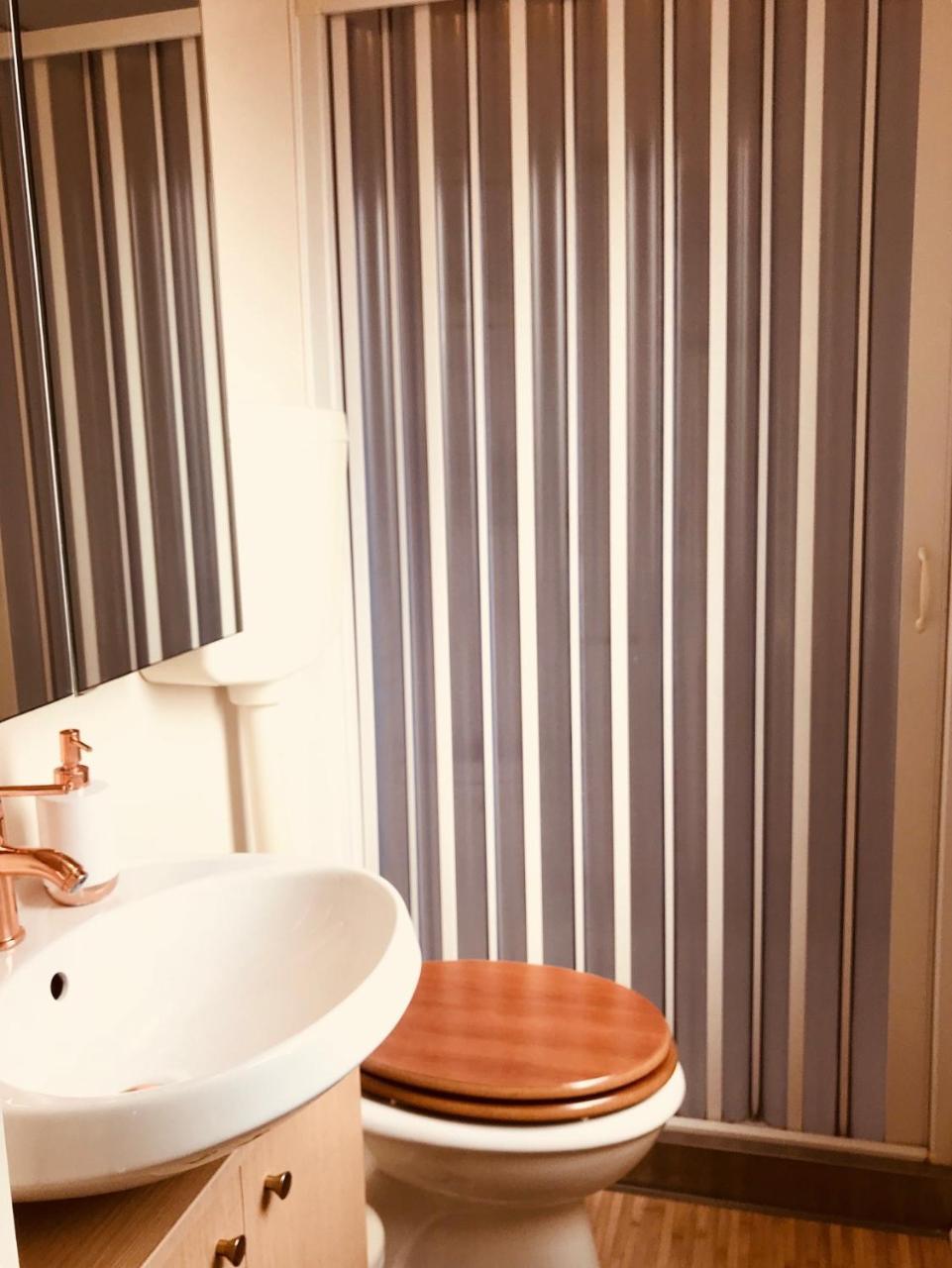 Villa Vravrona Tower & Suites Markopoulo Mesogaias Ngoại thất bức ảnh